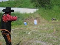 /album/a8-mistrovstvi-cr-aws-2010-v-cowboy-action-shooting-v-oparanech/jeste-druhy-terc-a-mam-to-za-sebou-jpg1/